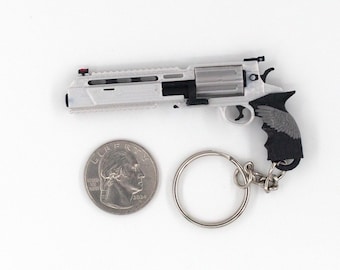 Resident Evil Requiem | Leon Kennedy’s Requiem Revolver Keychain | 3D Printed | Cosplay Prop