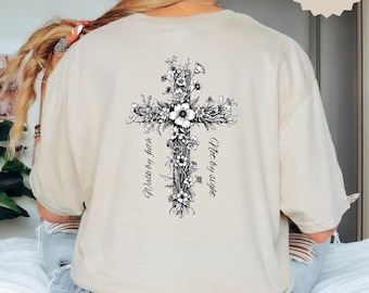 Maglietta con croce floreale, maglietta con estetica cristiana, maglietta con fede e adorazione di Gesù, croce con fiori di campo botanici, regalo religioso per figlia, taglie forti