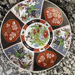 Hand-Painted Moroccan Ceramic Plate – Traditional Taous Design