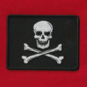 3.5" Hook Morale Patch Jolly Roger Classic Cross Bones Pirate Flag Navy Marine Army Air Force NEW USA