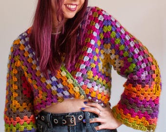 Regenbogen Oma Stitch Strickjacke