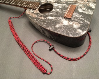 Correa de ukelele - Paracord - Totalmente ajustable - Black Widow (rojo / negro) Free Uke On Board Sticker