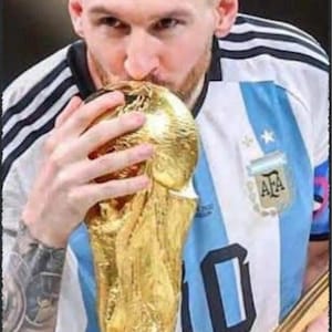 Messi walpaper with autograph