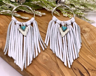 White Fringe Leather Earrings with a Turquoise Charm. Southwestern Cowgirl. Lightweight, Hypoallergenic Silver Toned Stud Style Post