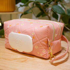 Quilted Daisy Diaper and Wipe Pouch – Dual Compartment Organizer, - Daisy