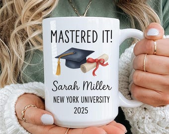 Gepersonaliseerde afstudeermok Mastered It-mok Custom Graduate Gift College Graduation Mug Class of 2025 Gift