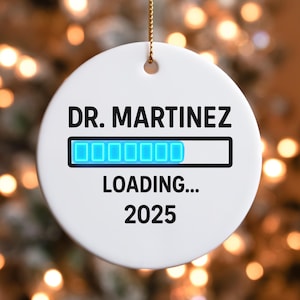 Ornamento del Dottore in Progresso Ornamento del Dottore Ornamento del Dottore Ornamento di Natale personalizzato Ornamento personalizzato Ornamento 2025
