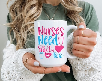 Taza "Las enfermeras también necesitan vacunas", regalo divertido para enfermeras, taza de graduación de enfermeras, regalo para estudiantes de enfermería, taza de café de agradecimiento para enfermeras.