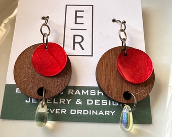 Red shell and wood dangle earrings