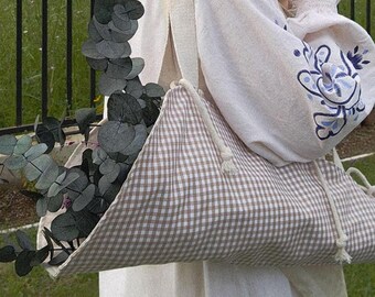 Brown Beige Gingham Flower Tote Bag, Bouquet Carrier, Garden Lover Gift