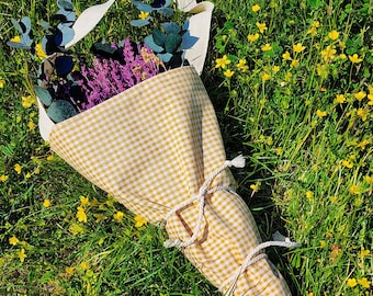Yellow Gingham Flower Tote Bag, Farmers Market Bouquet Carrier, Cottagecore Plaid Cone Bag