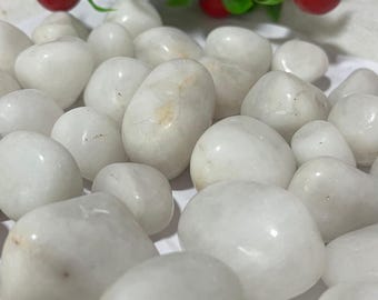 Gepolijste witte marmeren kiezelstenen – gladde decoratieve tuin, aquarium, kunsthars