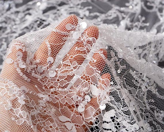 slim lace wedding dress Julie main image 0
