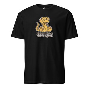 Python Humor Shirt – Funny T-Shirt with Snake in Glasses “SSSyntax Error Again” – Coding Meme Gift for Developers and Programmers