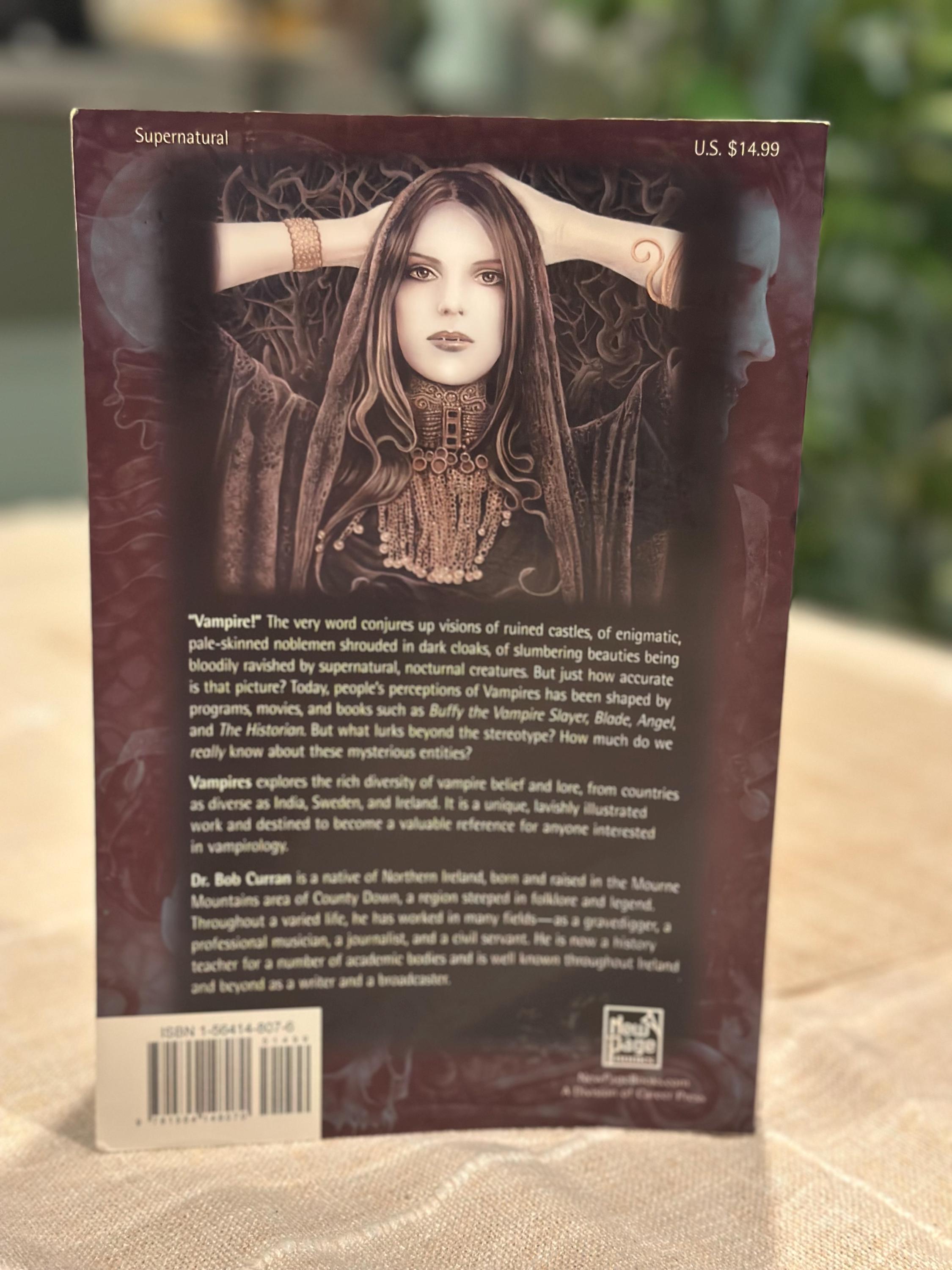 Hands Like Houses | RIFF CULTRIFF CULT, image size:2250x3000