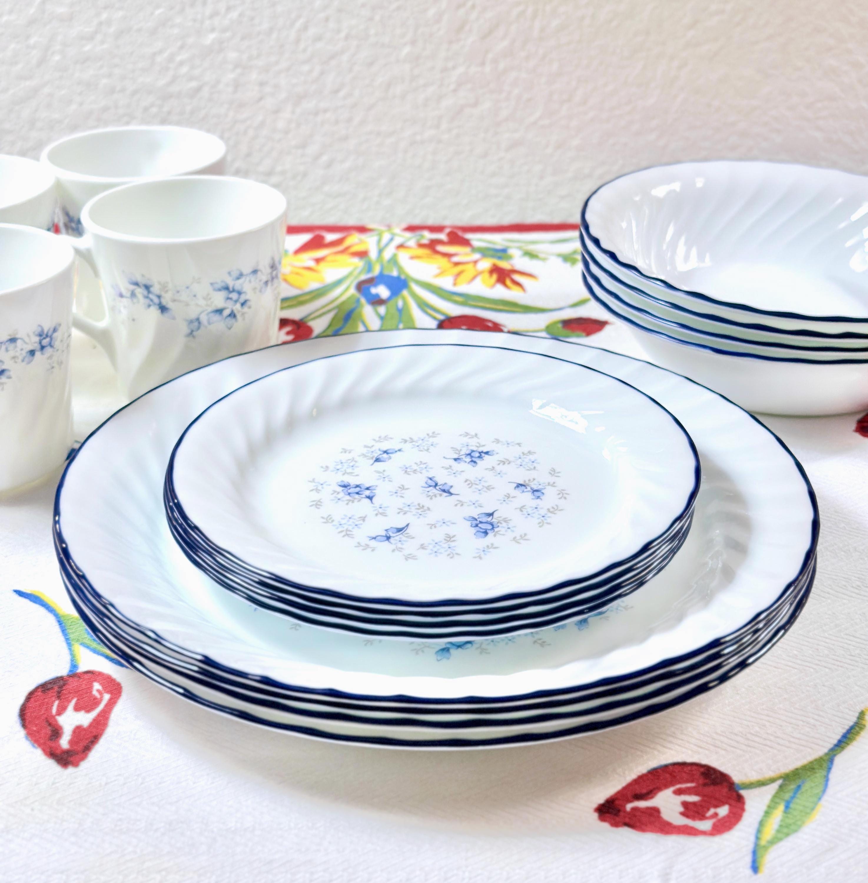 Vintage Corelle Blue Fleur Dinnerware - 1990s Cottagecore Shabby