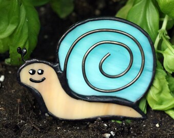 Cute Light Blue Snail Planter Decoration, Stained Glass Snail, Snail Garden Ornament, Whimsical Garden Art