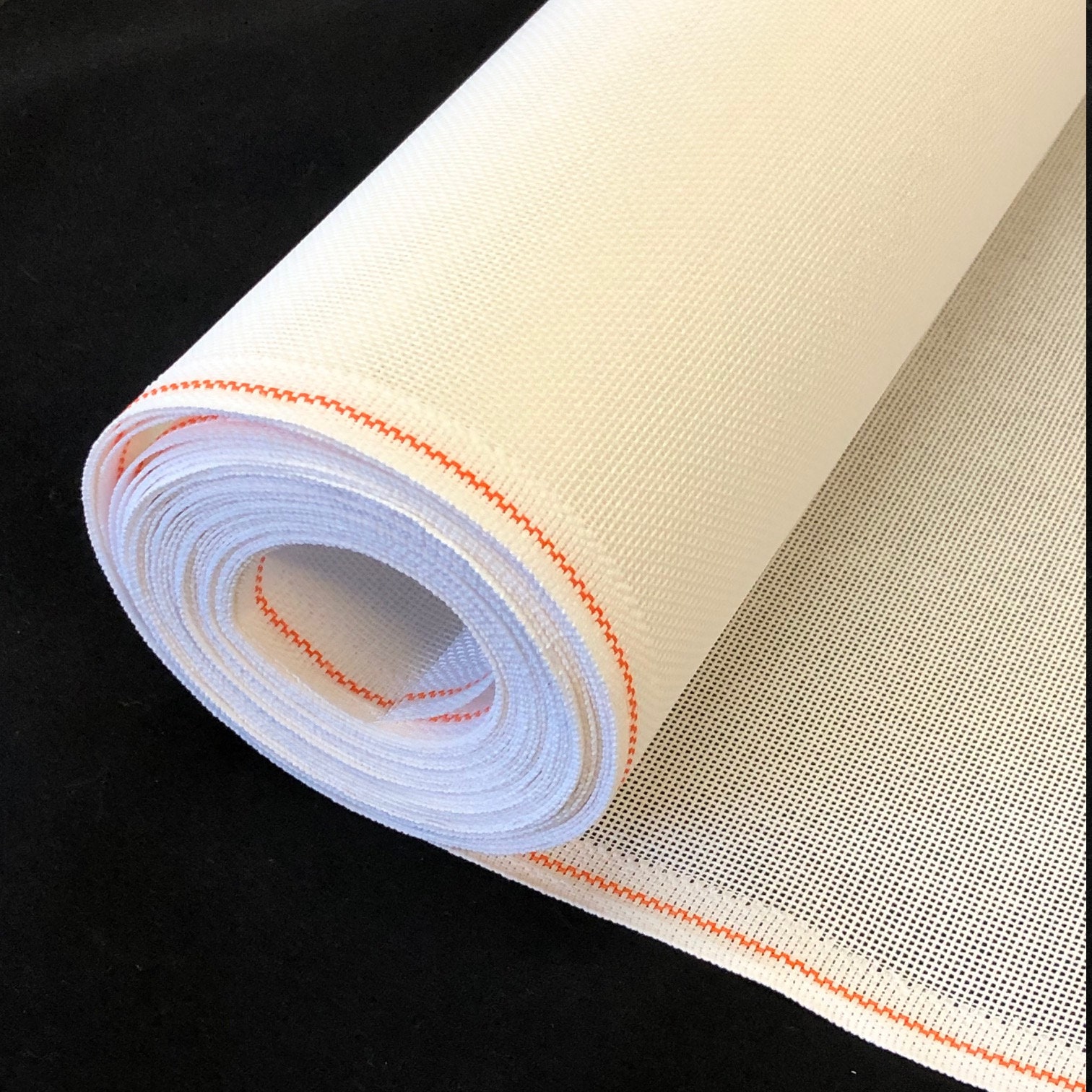  Needlepoint Blank Canvas Twist Interlock Orange-Line  10/13/14/18-Mesh Size 17.5 X 20 inches (10 mesh) : Arts, Crafts & Sewing