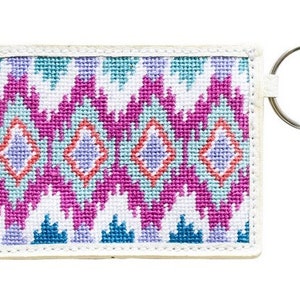Cartera con llavero y tarjetero en piel para bordado