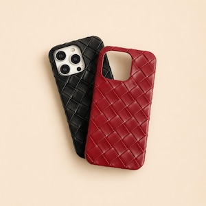 BOTTEGA VENETA iPhone14pro 15pro ケースレッド strap-iphone-15-pro-max-
