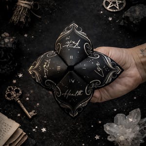 Fortune Teller Oracle | Folded Paper Fortune Teller Game | Interactive Oracle | Cootie Catcher Divination Game