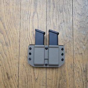 Glock 17/22/19/23 Kydex Double Magazine Carrier Double Magazine Pouch Flat Dark Earth 9mm 40cal Ambidextrous