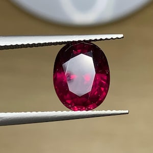 Red garnet Gemstone – Oval Cut 5.18 ct – Loose Garnet for Custom Jewelry, Ring or Pendant