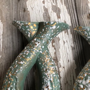 Grandmas Prized MCM Loop Open Hole Matching Splatter Specked Gold & Green Vases image 5