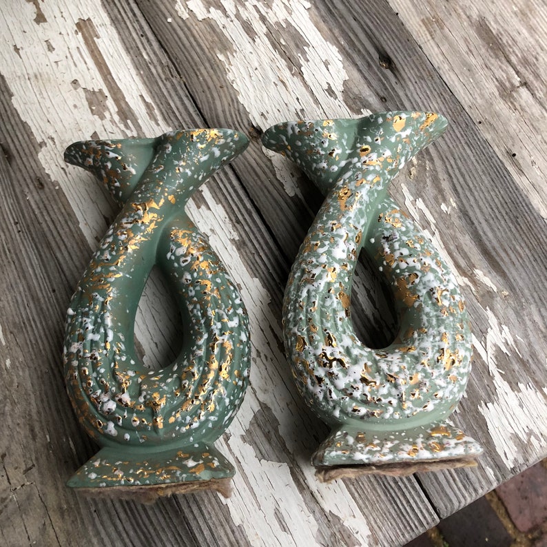 Grandmas Prized MCM Loop Open Hole Matching Splatter Specked Gold & Green Vases image 6