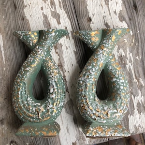 Grandmas Prized MCM Loop Open Hole Matching Splatter Specked Gold & Green Vases image 9