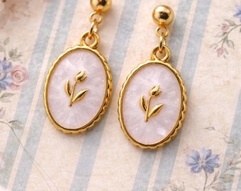 Vintage Tulip Resin Drop Earrings,Gold Framed Oval Dangle Earrings, Cottagecore Bridal Jewelry,Dainty Floral Earrings,Gift Ready, Free Pouch