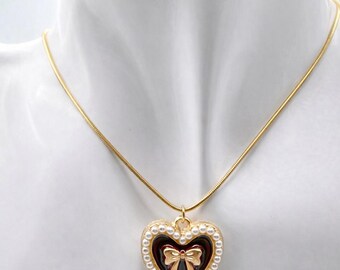 Vintage Heart Pearl Necklace • Gold Bow • Romantic Heart  Style Necklace • Elegant Vintage Jewelry• Cottage style  + Free Pouch