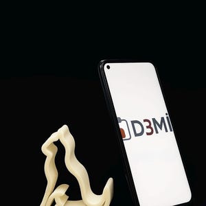 Cute Cat Phone Stand – 3D Printed Desk Accessory, Minimalist Smartphone Holder, Gift for Cat Lovers, Desk Organizer