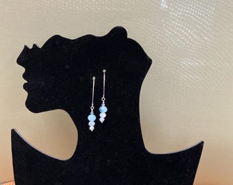 Handmade jewelry, earrings, V shape earrings.