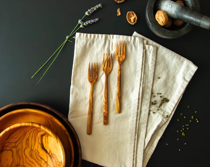 Hand-Carved Olive Wood Utensil Set: Turkish Artisan Flatware