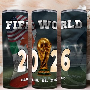 Kit com design de copos térmicos de 40 oz e 20 oz da Copa do Mundo de 2026 e bandeiras de troféus de futebol (download digital)