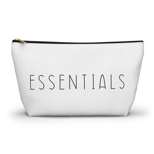 Essentials minimalist script | Accessory pouch