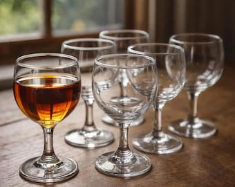 Vintage Cordial Glasses Set mit 6 kleinen Weingläsern Sherry Port Likör Barware Unterhaltsames Geschenk Klares Stemware