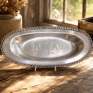 Antique Monarch Plate Bread Tray – 1920s Canadian Silver Plate – Engraved BREAD – Chain Rim