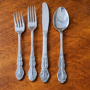 Vintage nationale roestvrijstalen bestekset van Nancy 20 stuks, Japan 18/8 roestvrij bestek, bloemenzilverwerk, vervangende startset