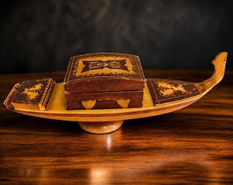 Caixa de Música Vintage Italiana em Formato de Gôndola para Joias, Capri, Itália, com Incrustações de Madeira, Estilo Sorrento, Caixa de Música Isola di Capri com Mecanismo Suíço, Presente