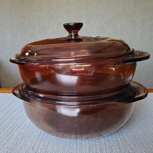 Juego de 2 cazuelas ovaladas vintage de Pyrex color ámbar, modelo 023, EE. UU., de vidrio marrón, aptas para horno de cocina retro Corning, aptas para microondas.