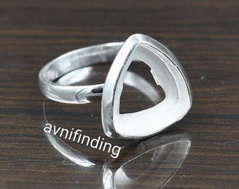 Teardrop Bezel Cup Ring: 925 Sterling Silver Cabochon Setting