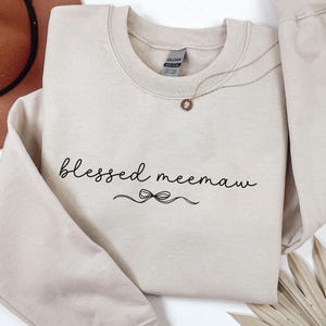 Gesegnete Oma Meemaw Sweatshirt, Nana Urlaub Rundhalsausschnitt, Werbung für Oma Shirt, Schwangerschaft offenbaren, Nana Pullover Weihnachtsgeschenk