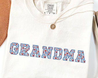 Comfort Colors® Blumen-Oma-Shirt, Oma-T-Shirt, Blumen-Oma, neues Gigi-Geschenk, Schwangerschaft enthüllen, Mimi-Großmutter Grammy-Küstengroßmutter