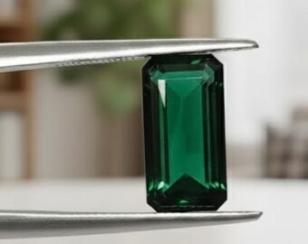 High Quality Natural Green Emerald Stone 30–35CT | Emerald Cut Gemstone for Chakra Healing | Crystal for Love & Spiritual Strength