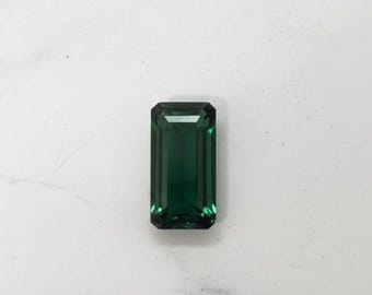Pierre émeraude verte de 30 à 35 carats | Pierre naturelle taille émeraude pour la guérison des chakras | Cristal vert fait main pour l'amour et la force spirituelle