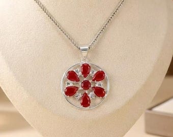 Collar con colgante de rubí rojo para mujer / Joya con piedras preciosas de 50-55 quilates en plata de ley circular / Regalo de cumpleaños hecho a mano