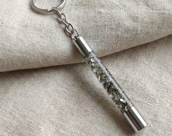 Chaveiro de Cristal de Pirita Natural para Abundância, Sorte e Proteção | Chaveiro Artesanal com Pedra Preciosa da Prosperidade | Amuleto da Sorte Feng Shui