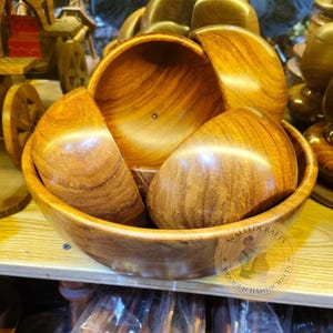 Handcrafted Sheesham Wood Bowl Set: Rustic Salad & Snack Bowls, 7-Piece